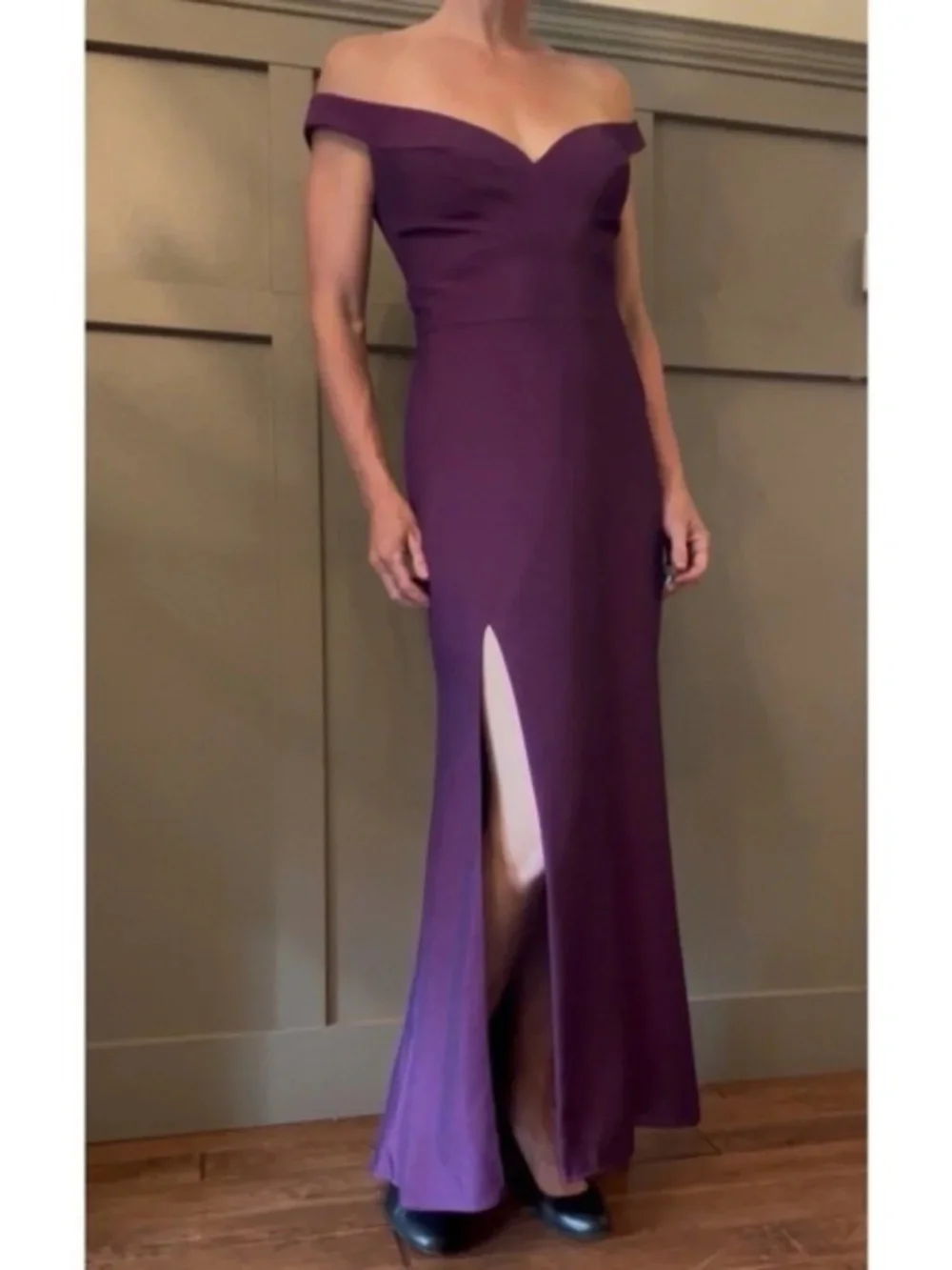 La Femme Violet Purple Off Shoulder Gown Formal Maxi Dress Side Slit Size Small